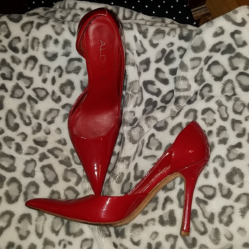Shoes - Picture 2 of 2